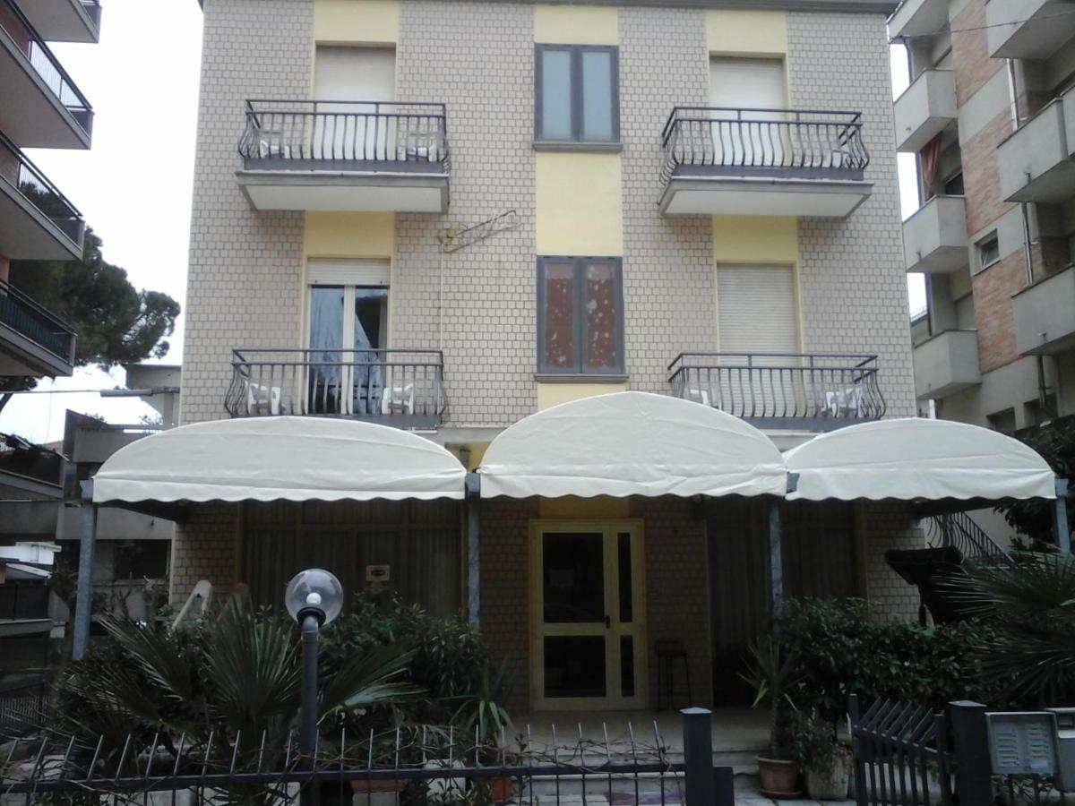 Residence Edera Rimini Exterior foto
